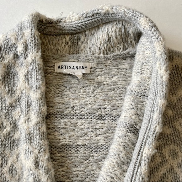 Open front sweater/coat grey + off white Medium - Picture 2 of 5